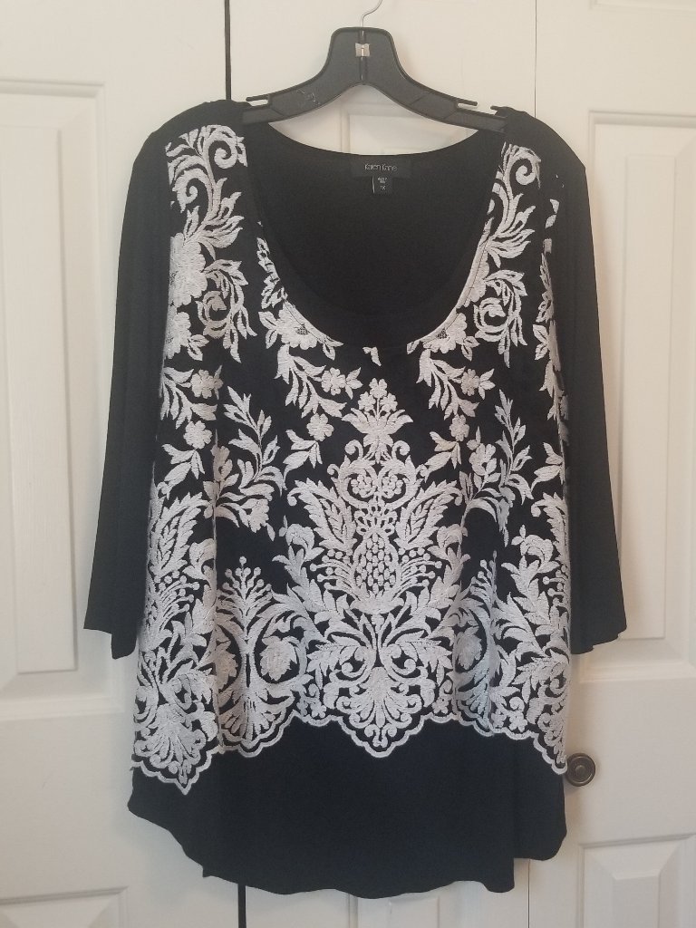 Karen Kane Embroidered Top 1x